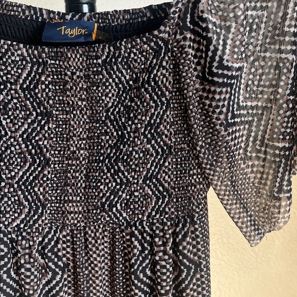 Taylor Dress Black and Brown Pattern - Picture 3 of 3